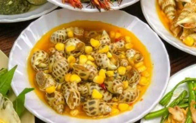 Quán Ốc Cô Bảy - Lã Xuân Oai
