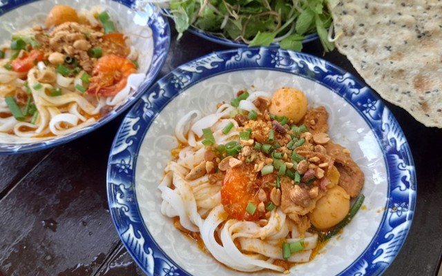 Mì Quảng Phú Chiêm - Bích