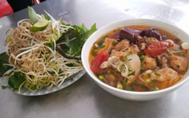 Bún Riêu, Bún Ốc & Canh Bún Cô Yến - Cao Đẳng Y Tế