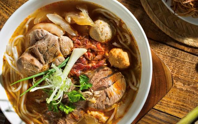 Bún Bò Cô Hồng - Trần Văn Đang
