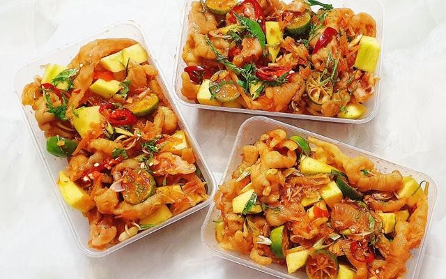 Chân Gà Sốt Thái Chị Em