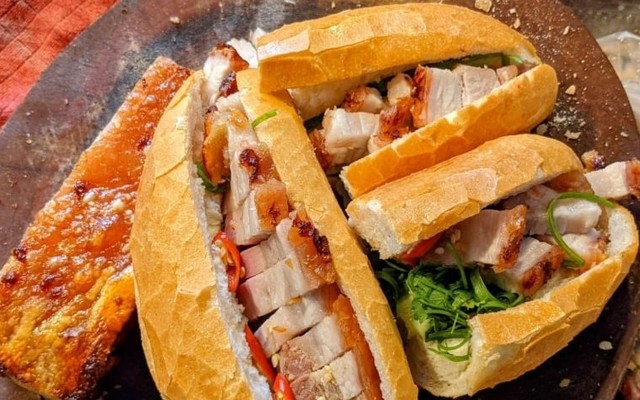 Bánh Mì Heo Quay & Bánh Ngọt Hoàng Phát
