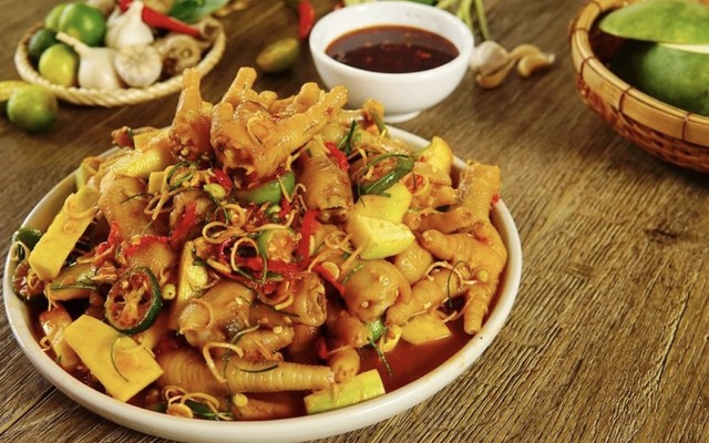 Chân Gà Sốt Thái Huyền Food - Ngô Gia Tự