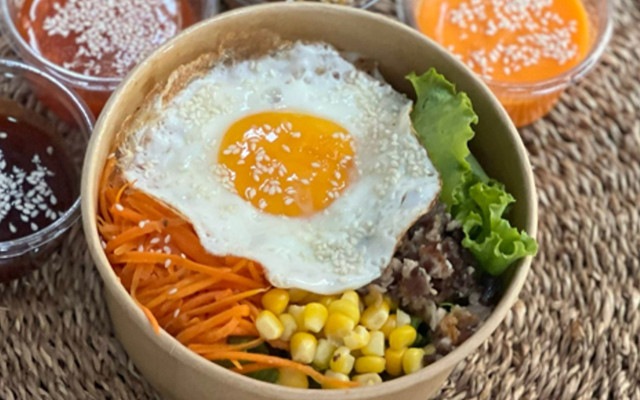 Tiệm Cơm Nhà Trộn - Đường Số 6