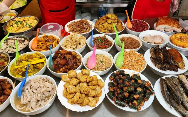 Tâm Chi Quán - Cơm Quê Bình Dân