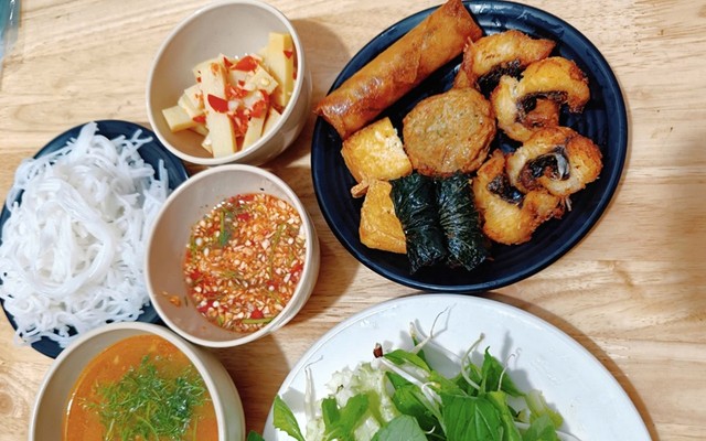 Bún Cá Cay & Bún Cá Chấm Kim Anh - Lê Duẩn