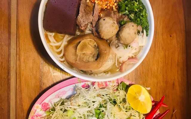 Bún Bò Huế O Thúy - Tây Mỗ