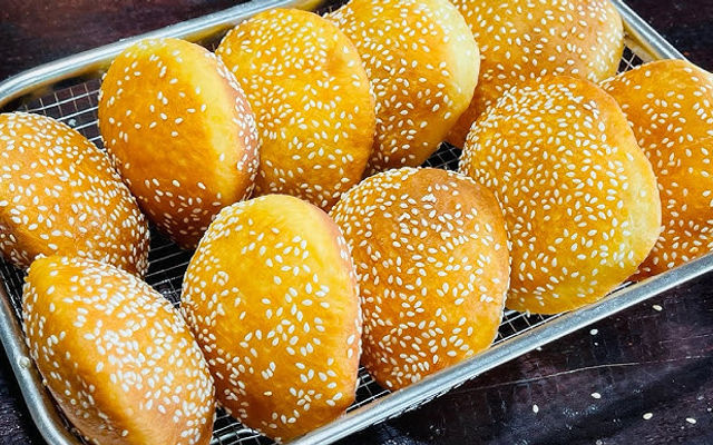 Tiệm Nhà Mía - Bánh Tiêu, Khoai Lang Lắc & Khoai Mỡ Lắc Phô Mai