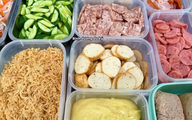 Bánh Mì Cắt Chi Chi