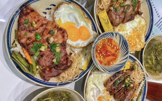 Cơm Tấm Cô 3 Maraton - Dĩ An