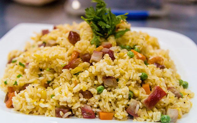 Chả Đùm & Cơm Chiên Dương Châu - Chị Quý