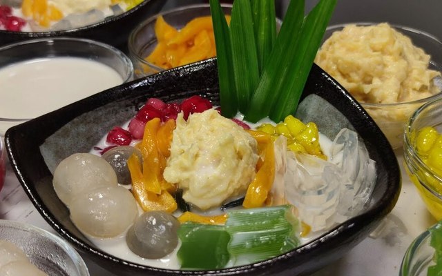 Su Su - Chè Thái & Trái Cây Tô - Cộng Hoà