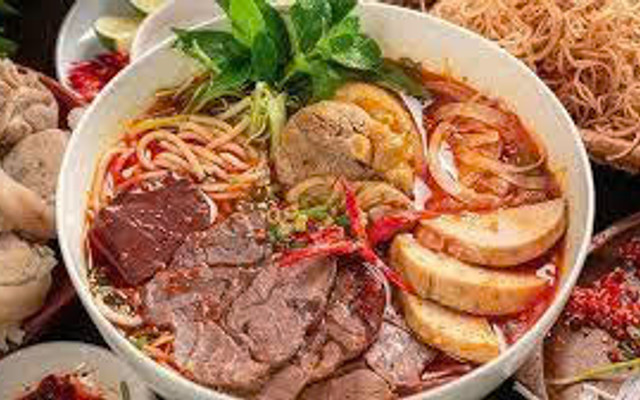 Bún Bò Huế Đông Ba - Phở Bát Đá