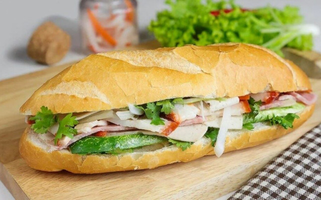 Công Huynh - Bánh Mì Sài Gòn - Ngõ 133 Xuân Thủy