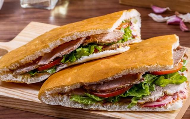 Bánh Mì & Xôi Thuỳ Dương