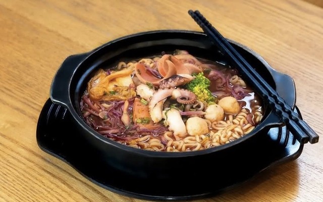 Tuk Tuk - Mỳ Cay & Bún Đậu - 36 Vị Xuyên