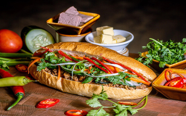 Bánh Mì Pate Giang Trọc - 223 Đường Mê Linh