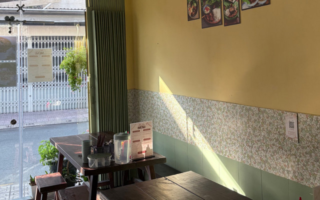 Hồng Hạnh - Bún Chả Hà Nội, Phở & Yến Sào - Nam Hoà