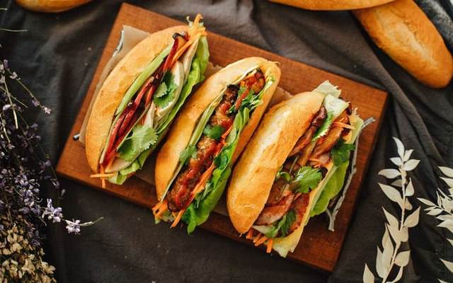 Bánh Mì Sài Gòn - 175 Vạn Phúc