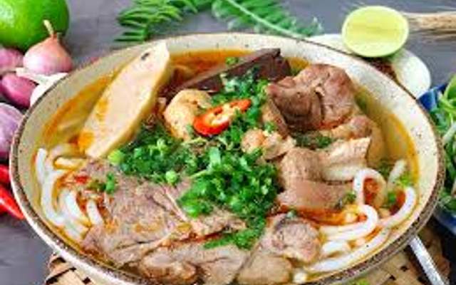 Vị Miền Trung - Bún Bò Huế & Bánh Tráng Cuốn Thịt Heo - Bắc Ninh