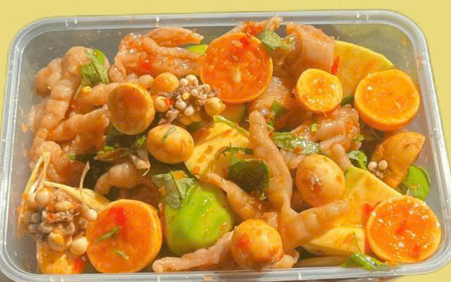 Tiệm Ăn Vặt Thuận An - Chân Gà & Trà