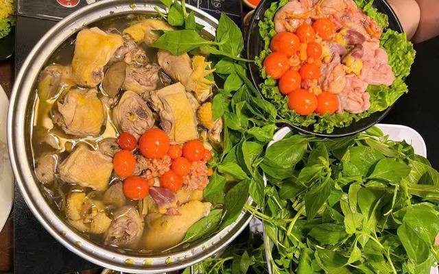 Lẩu Gà Lá É Thanh Xuân