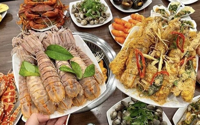 Bếp Làng Hoa - 292 Lũng Đông