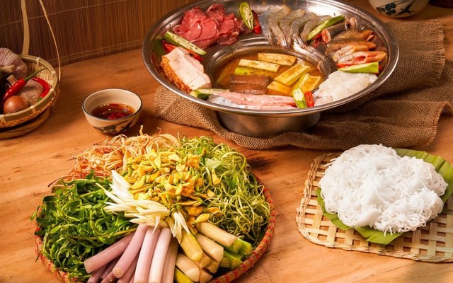 Lẩu Bò Cô Ba Sài Gòn - Hoà Hưng