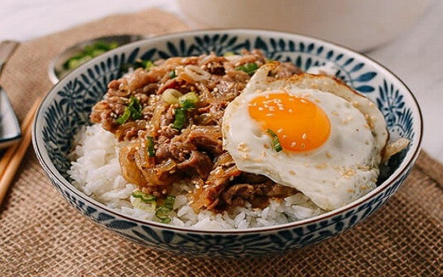 TOTO RAMEN & DONBURI - Bùi Đình Túy
