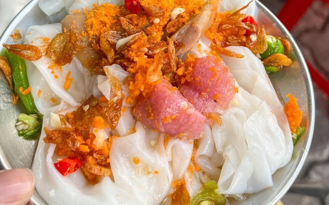 Bánh Bèo Ướt O Gái Huế