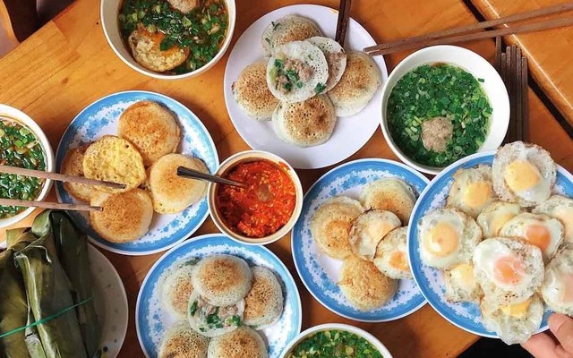 Bếp Quê - Bánh Căn Bánh Xèo - Huỳnh Tấn Phát