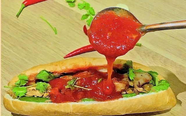 Bánh Mì Chả Cá Cô Dung - Trần Quý Cáp