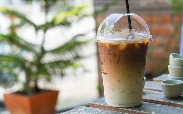 Cà Phê Pha Máy 47 - 1115 Đường 2 Tháng 4
