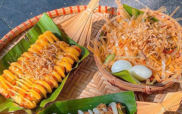 Bánh Tráng Cuốn Trộn & Trứng Lòng Đào Ú Ù Muội - Lê Văn Sỹ
