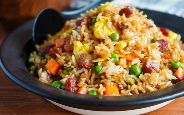 Cơm Hải Sản & Mì Trộn Bò NGON - Hoàng Ngân