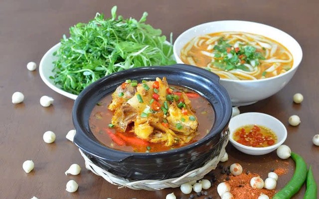Bánh Canh Cá Lóc - Tường Vy