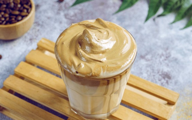 Sibin - Cafe Keo Dẻo Buôn Mê, Nước Ép & Bánh Tráng Nướng - Lã Xuân Oai