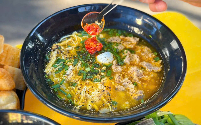 Bánh Canh Hà Lan Bé Trâm
