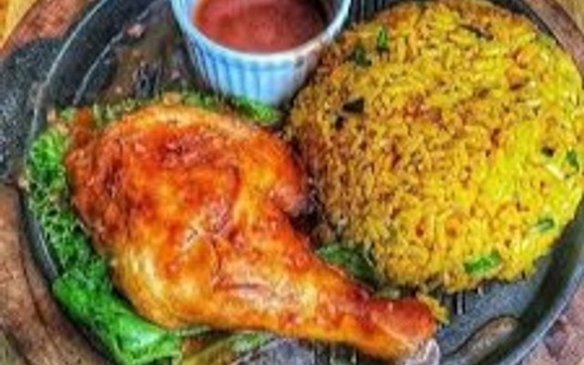 Cơm Gà Sốt Hàn Quốc - Trần Cung
