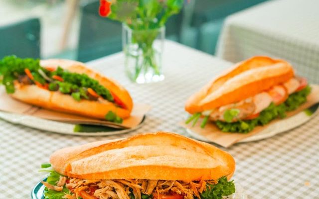 RORI - Bánh Mì & Cafe - The Dragon Bridge