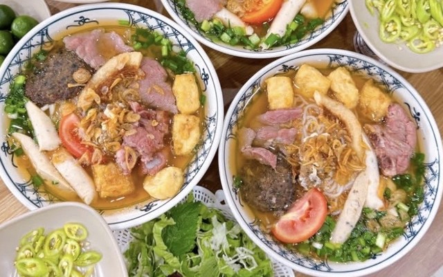 Bún Riêu Cua Tóp Mỡ - Yến Mít