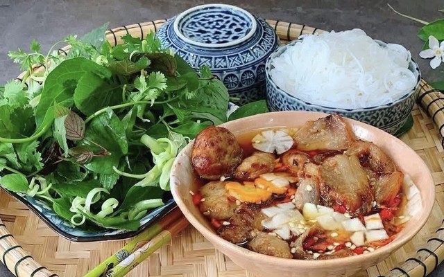 Bún Chả Quạt & Bún Chả Nem - Vũ Bin
