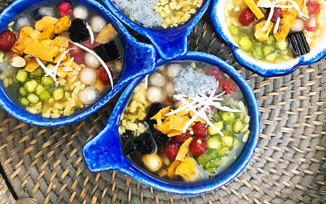 Tiệm Chè Bà Ngoại - Đình Ấm