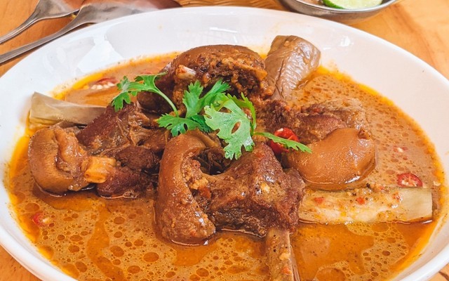 CÀ RI & BÒ KHO A DŨNG