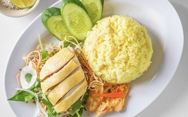 Cơm Gà Chánh Thiện - Nguyễn Đức Thuận