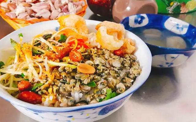 Ni Cơm Hến - 63 Trần Hưng Đạo