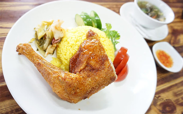Cơm Gà Xối Mỡ Triều Phát