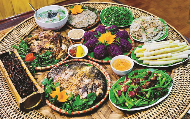 Ẩm Thực Tây Bắc - Đường Kênh 19/5