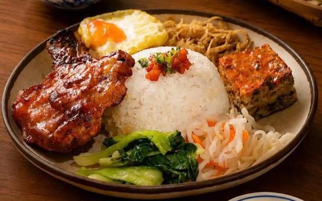 Cơm Tấm Anh Chị Em - 83 Lý Thường Kiệt