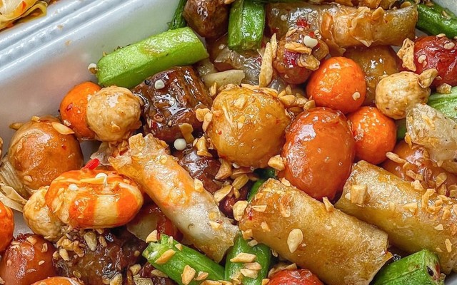 Mỳ trộn mỳ xào cá viên chiên chiên mắm tỏi
